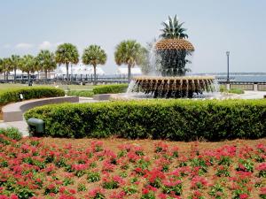DoubleTree by Hilton Charleston Riverview