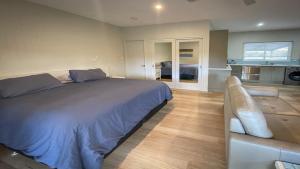 Just For 2 - A Fantastic Apartment - Perfect Coffin Bay Base For One or Two Guests