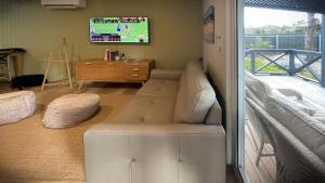 Just For 2 - A Fantastic Apartment - Perfect Coffin Bay Base For One or Two Guests