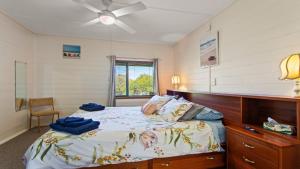 Kellidie Bliss Is Coffin Bays Touch Of Paradise - Perfect Couples Retreat