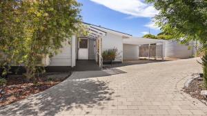 Endymion Is Ideally Situated On The Esplanade