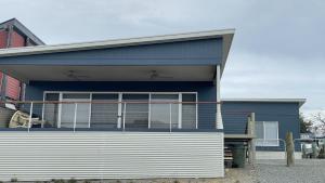 Off The Net - New Listing - Esplanade Property With Views Of The Channel