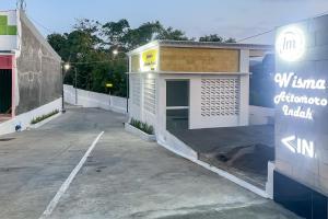 RedDoorz Plus near Alun Alun Majalengka