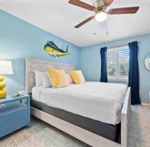 Bayview Condo, Boat Slip & Launch, Pool & Arcade! The Wild Wahoo!