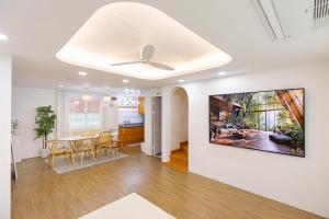 Split Level House in Hongdae