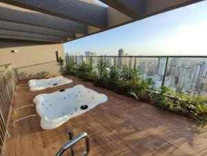 IDV80 - 2Q Garagem Ar-condicionado Total com Varanda