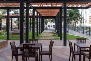 IDV80 - 2Q Garagem Ar-condicionado Total com Varanda