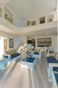 Villa con piscina y jacuzzi privados