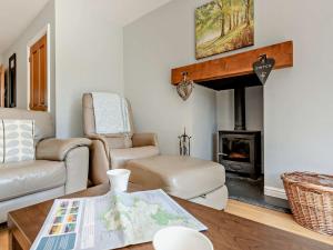 2 Bed in Cosheston 60704