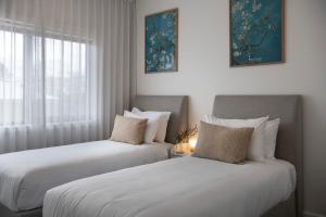 Bluestone Haus - stylish home