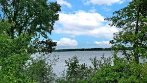 Lucky Mansion - a Luxury Villa in Fort Erie !