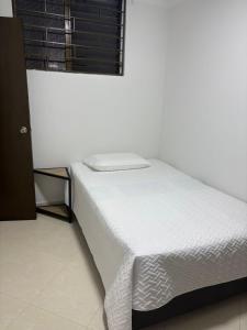 Apto en Laureles, 4 Habitaciones Ideal para Grupos