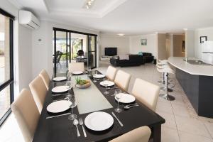 Pebble Beach House- WIFI, Theatre room, Secure yard - 4hvězdičkové hotely ve městě Geographe