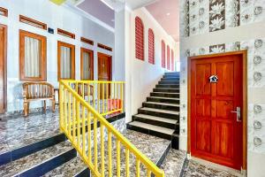 Urbanview Hotel Saikhwan Pantai Sayang Heulang Pameungpeuk Garut by RedDoorz