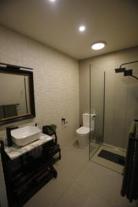 The Rusty Kangaroo - Spectacular Ocean View Couples Boutique Studio