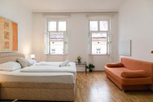 Lovely & Comfortable City Stay- Central Location