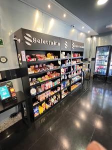 Mercure Líder 1310, Flats Rocha