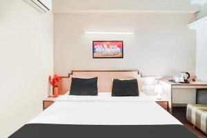 Super Hotel O Jamalpur Ahmedabad Formerly Hotel Peace