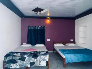 Dream lucky home stay hampi