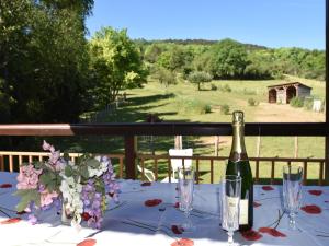 Maisons de vacances Holiday Home Vault-de-Lugny near Forest : photos des chambres