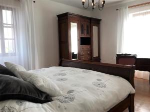 Villas Villa in Cazaubon with Private Pool : photos des chambres
