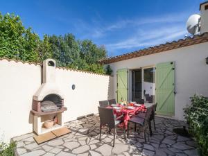 Villas Villa in Felines with Heated Pool : photos des chambres