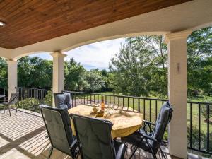 Villas Villa in Felines with Heated Pool : photos des chambres