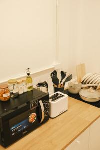 City Silom I King Bed I Sleep 3 I 2 Bedroom