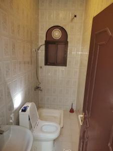شقة غرفتين وصاله وسط صلاله - Two-bedroom apartment in the center of Salalah