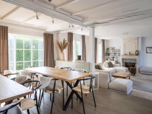 Luxury Villa in Sint-Idesbald with Jacuzzi