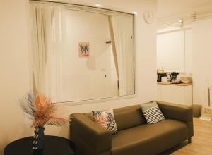 City Silom I King Bed I Sleep 3 I 2 Bedroom