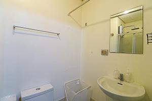 A Comfy Self-Check-In and Check-out 1BR Light Residences