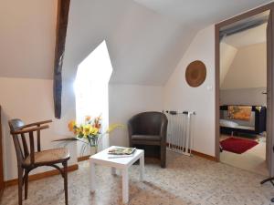 Maisons de vacances Holiday Home in Rueyres with Private Pool : photos des chambres