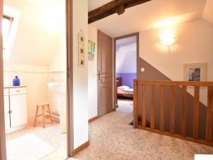 Maisons de vacances Holiday Home in Rueyres with Private Pool : photos des chambres