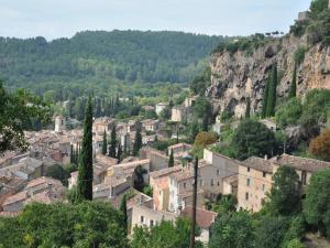 Villas Villa in Salernes with Pool and Scenic Views : photos des chambres