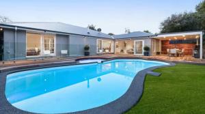 Casa del Sol Heated Pool & Spa