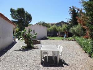 Villas Villa in Castelnau d'Aude with Heated Pool : photos des chambres