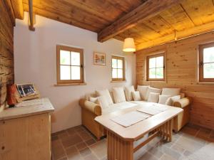 Chalet in Tyrol on St Johanns Ski Slope