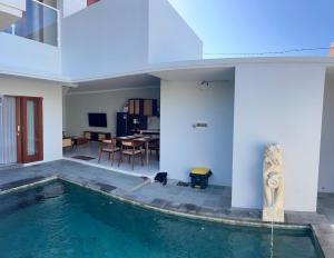 Villa Made Sanur 3 Bedrooms Pool