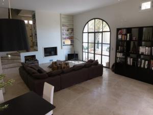 Villas Holiday Home in Herault with Pool : photos des chambres