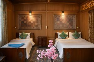 Yasmeen Group Of Houseboats