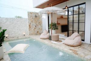 Villa Duskhaven - Modern Enclosed 3BR Villa Berawa 4min To Beach