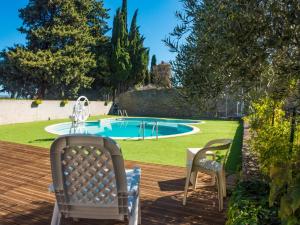 Maisons de vacances Holiday Home in Montbrun with Pool & Vineyards : photos des chambres