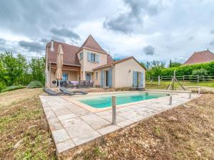 Villa in Aquitaine with Pool & BBQ