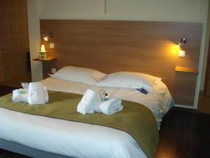 Hotels La Tour Des Lys : Chambre Triple