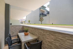 OASIS luxury apartments and rooms nikiti