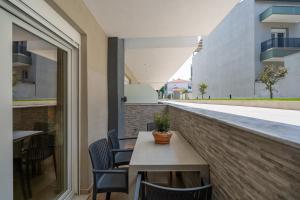 OASIS luxury apartments and rooms nikiti