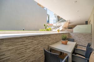 OASIS luxury apartments and rooms nikiti