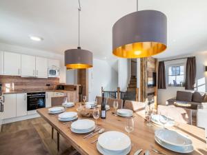 Chalet in Mühlbach near Ski Slopes