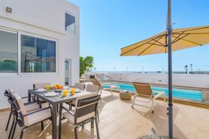 Villa Amaia by Villa Plus